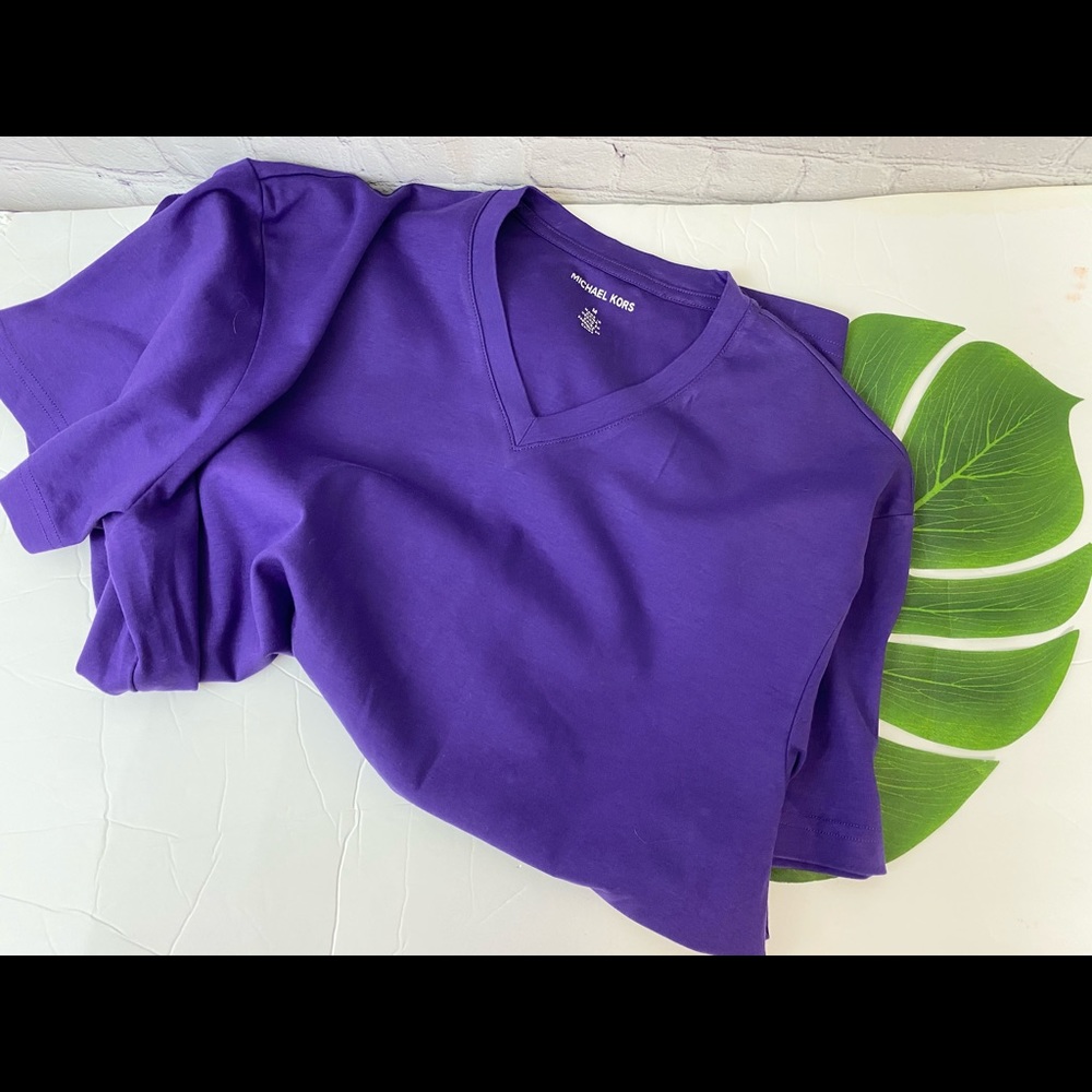 Michael Kors Mens V-neck T-shirt Sz M PRICE FIRM